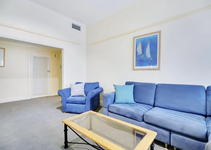Bayview Family Apartments Glenelg