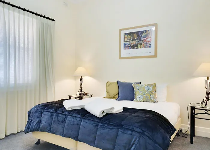 Bayview Family Apartments Glenelg
